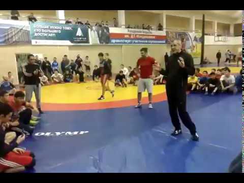 Видео: Мастер-класс по вольной борьбе. Бувайсар Сайтиев и Заур Батаев