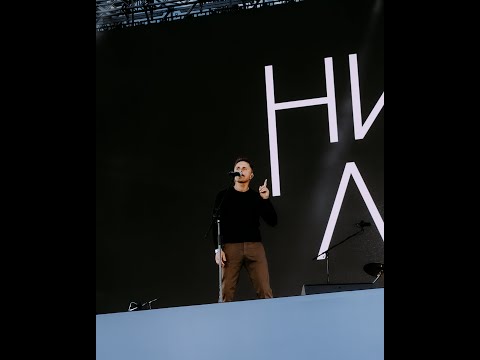 Видео: Никита Лович - Положись на Родину (live, Дворцовая площадь, ПМЭФ)