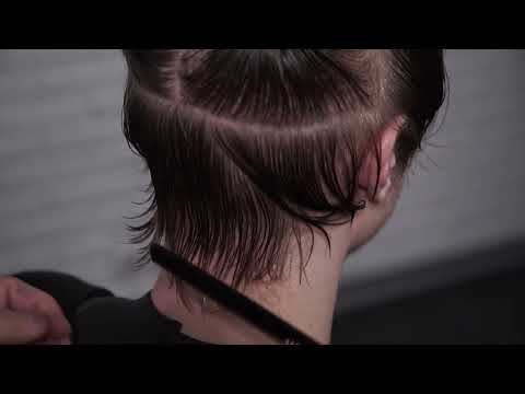 Видео: Мужская стрижка средней длины бритвой Антон Селезнев medium length men haircut Tony Seleznev