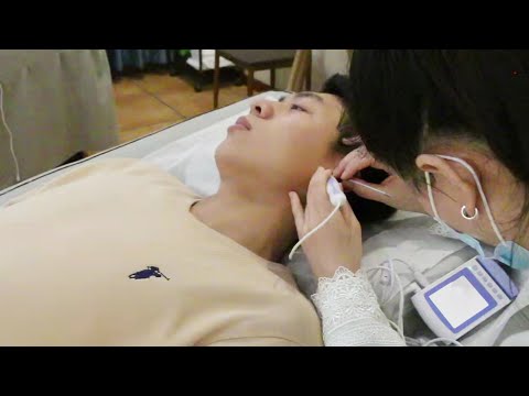 Видео: 【ASMR】Ощутите визуальное ковыряние в ушах, расслабляющее лечебное видео! (левое ухо)