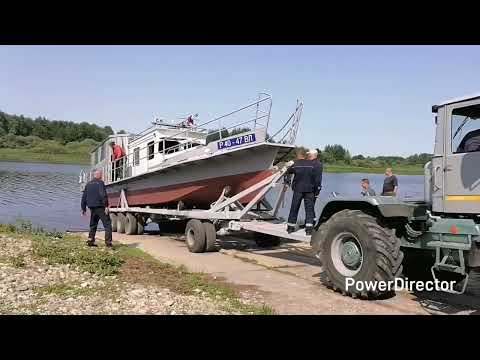 Видео: Спуск корабля на воду