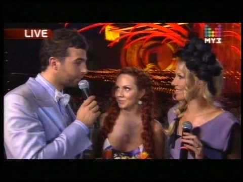 Видео: Мини-интервью певицы МакSим на Премии Муз-Тв 2010