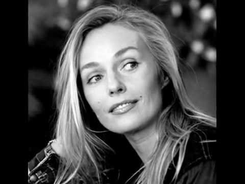 Видео: Тамара Гвердцители - Посвящение женщине