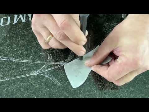 Видео: 25 Урок.  РИСУЕМ ГВОЗДИКИ на памятнике.