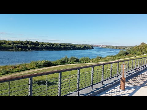 Видео: Прогулка по набережной 