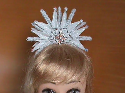 Видео: DIY/МК Как сделать новогоднюю корону для снежинки.