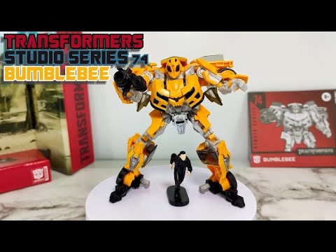 Видео: Бамблби/Bumlebee, трансформер, обзор фигурки, Studio Series 74.