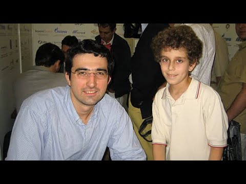 Видео: Остановите пожалуйста бывшего чемпиона мира по шахматам!