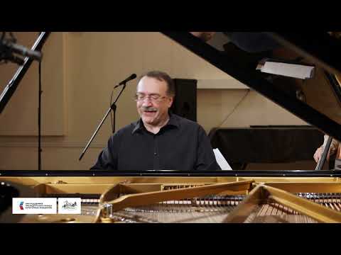 Видео: Frédéric Chopin Etude Op.10 No.3 in E Major - Дарья Чернакова, контрабас и Даниил Крамер, ф-но