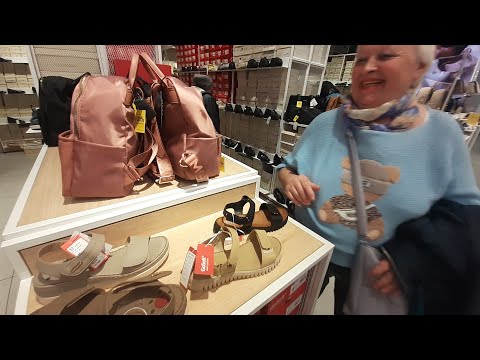 Видео: Польша Краков. Обувь, одежда, цены.Купили маме обувь! 25.04.25. Poland.Shoes, clothing, prices