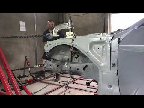 Видео: DODGE CHALLANGER 5.7 HEMI Ремонт передка після лобового удару