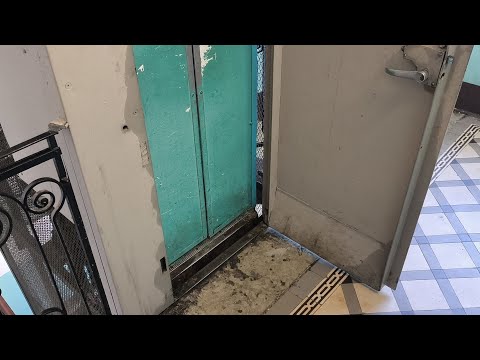 Видео: РАСПАШНОЙ ЛИФТ ЦРМЗ 1986 Г/В С УЗКОЙ КАБИНОЙ (САНКТ-ПЕТЕРБУРГ, АПРАКСИН ПЕРЕУЛОК 4)