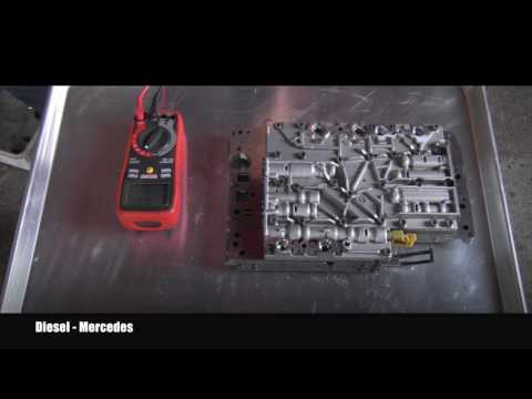 Видео: Проверка соленоида переключения передач Mercedes Transmission 722.6