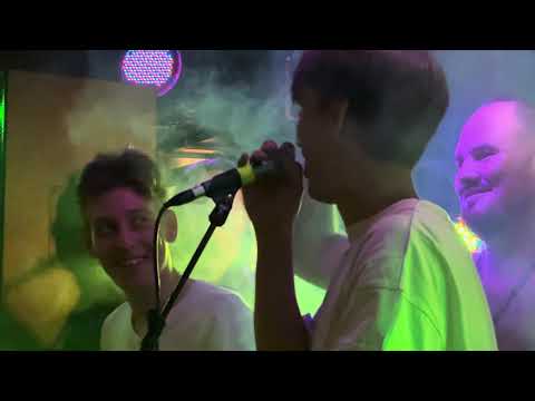 Видео: ЙОПШОУ — Беги-беги (live, 2023)