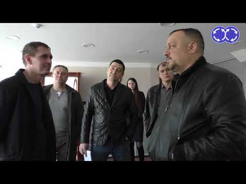 Видео: Казань, автосалон с чудной охраной. #Казань #автосалон