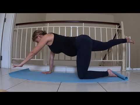 Видео: Йога и Пилатес комплекс для последнего триместра беременности.