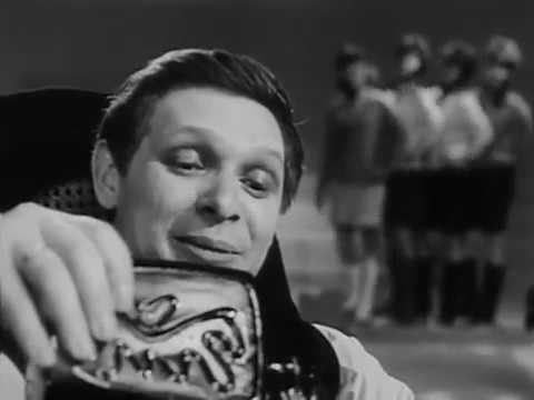 Видео: Эдуард Хиль - Как хорошо быть генералом Баллада о капрале