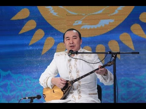 Видео: Айтыс Алтын домбыра аламан айтысы «Алтын домбыра»
