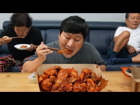 Видео: Сегодня День Чита! Я собираюсь попробовать приправленную курицу с 42-летней традицией.