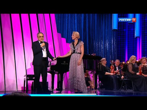 Видео: Ангелина Сергеева и Александр Сариев