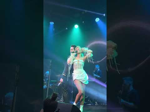 Видео: Юля Паршута и Марк Тишман- Больно,но красиво