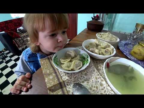 Видео: ПРИШЕЛ ВНУЧЕК В ГОСТИ К БАБУШКЕ НА ПЕЛЬМЕШКИ/БОЛЬШОМУ КУСКУ И РОТ РАДУЕТСЯ!#ВЛОГ