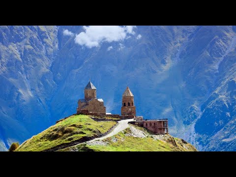 Видео: Знаменитая экскурсия из Тбилиси, Грузия : Казбег — Ананури — Гудаури. Легендарные пейзажи Грузии.