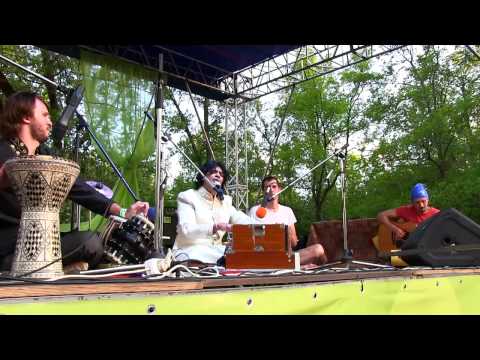 Видео: Битту Маллик на фестивале "ПРОТОКА" на сцене "ВНЕ ВРЕМЕНИ"