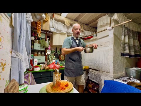 Видео: Комфортная деревенская жизнь вдвоем? Строим сказочный навес. Готовим и отвечаем на вопросы.