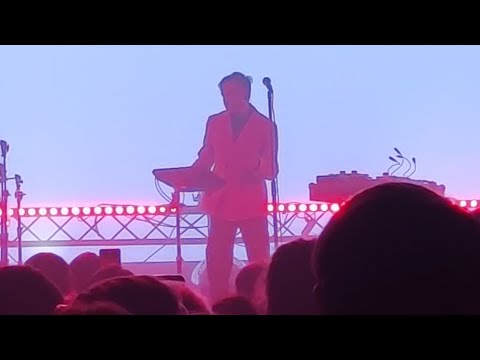 Видео: "Снег" Дельфин в клубе Аврора 14.02.2025г.