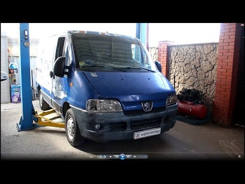 Видео: Замена роликов и ремня ГРМ на Peugeot Boxer 2 2,2 дизель Пежо Боксер 2 2002 года 1часть