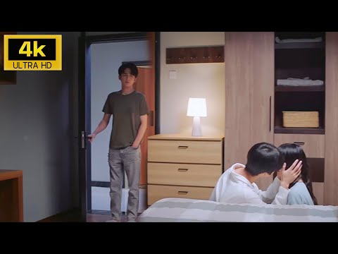 Видео: 🥰Золушка и герой страстно целовались в комнате, и мальчик толкнул дверь🫣