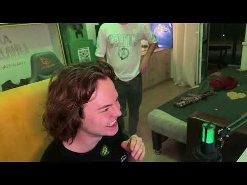 Видео: Мне страшно... Играю в No, I'm Not A Human