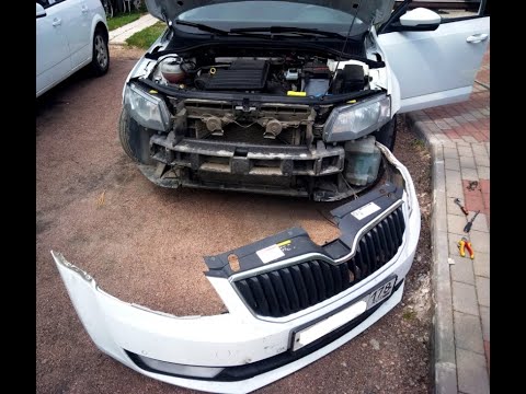 Видео: Снятие бампера Skoda Octavia 3, замена радиатора кондиционера