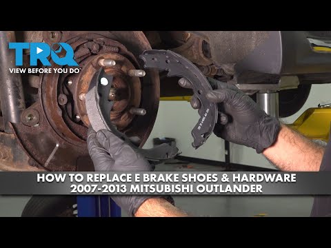 Видео: Как заменить колодки аварийного тормоза и комплектующие на Mitsubishi Outlander 2007-2013