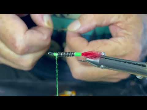 Видео: Рыбалка Вяжем мушку Green Butt Skunk #salmon #creatorsearchinsights #viral #fishing #жизньвамерике