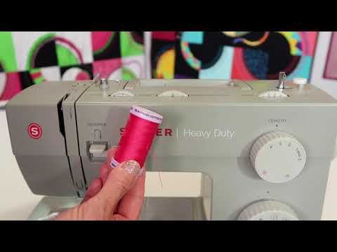 Видео: Singer Heavy Duty 4452 4. Заправка нити и намотка шпульки