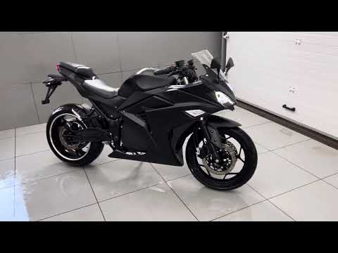 Видео: Электро мотоцикл Yamaha YZF-R3