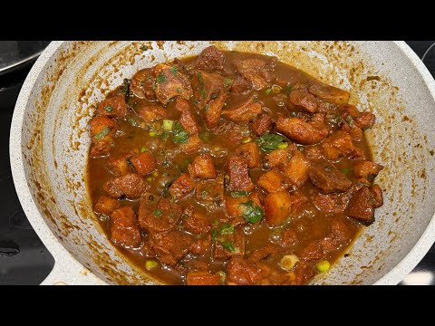 Видео: Впервые пробую готовить с жженым сахаром.