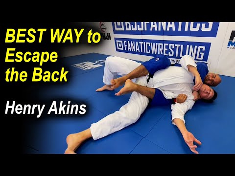 Видео: Лучший способ выбраться из-за кулис — Генри Акинс