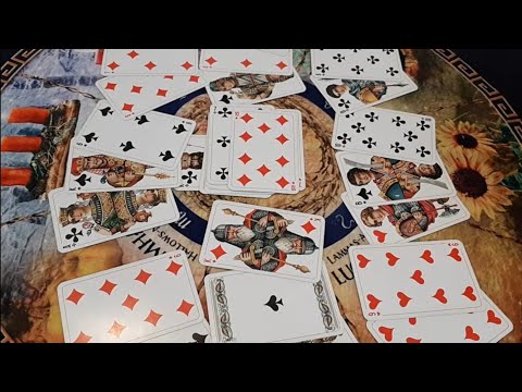 Видео: Хочет ли Крестовый король ♣️ серьёзного разговора с Червовой дамой ♥️…?