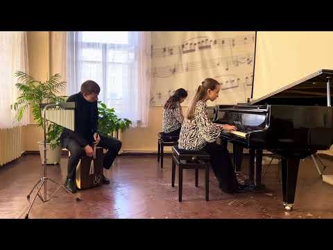 Видео: Фортепианный дуэт