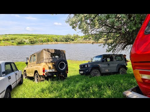 Видео: КТО КРУЧЕ в грязи?! Ваз 2106 на тракторах, Нива, Уаз, Патрол или Новый Джимни?