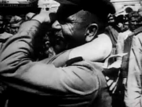 Видео: Бери шинель, пошли домой