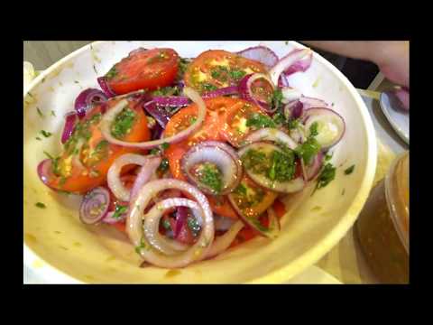 Видео: БЫСТРЫЕ ЗАКУСОЧНЫЕ ПОМИДОРЫ С АВТОРСКИМ СОУСОМ, КОТОРЫЙ ИГРАЕТ ГЛАВНУЮ РОЛЬ