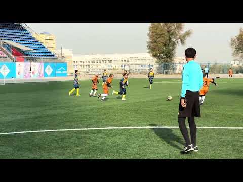 Видео: Подпишись, Ставь лайк 👍 QFL 2025  Eagles 2015 - Jeyran 2015 1 тайм