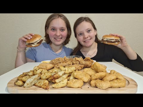 Видео: МУКБАНГ КФС КРЫЛЬЯ 🍗ВКУСНО И ТОЧНО БУРГЕРЫ 🍔 НАГГЕТСЫ😋 КАРТОФЕЛЬ ПО-ДЕРЕВЕНСКИ 🍟