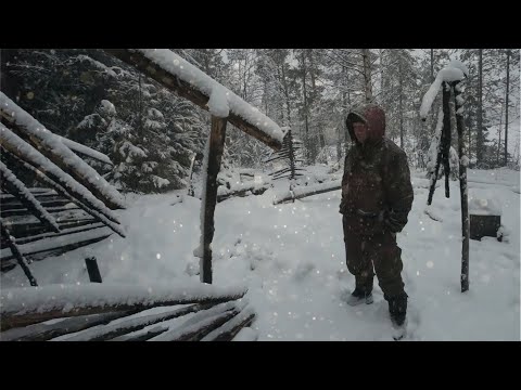 Видео: Попал в метель а ДОМ В ЛЕСУ СГОРЕЛ. Показываю разные самоделки