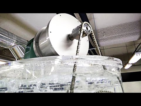 Видео: Ученые физики в шоке! Насос сделан из 1 бочки и работает без электричества.