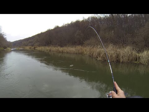 Видео: ЗДЕСЬ ЩУКИ КЛЮЮТ НА КАЖДОМ ЗАБРОСЕ. РЫБАЛКА НА ВОБЛЕР